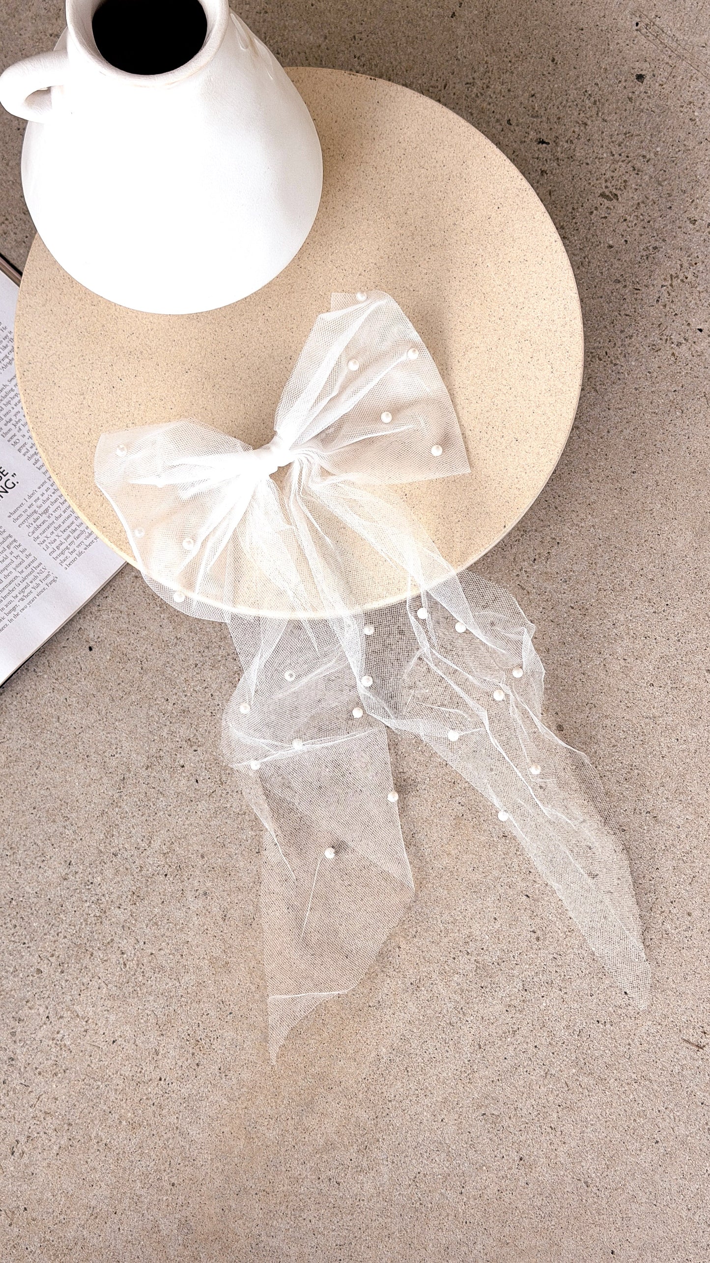 Bella Bow Pearl Clip - White