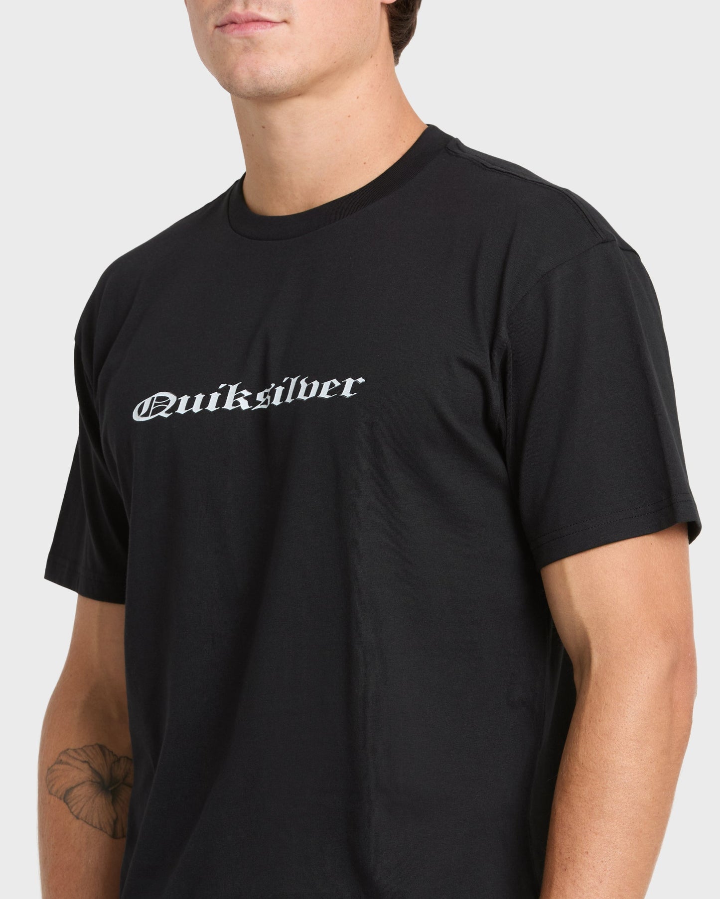 Chrome English Short Sleeve Knit T-Shirt - Black