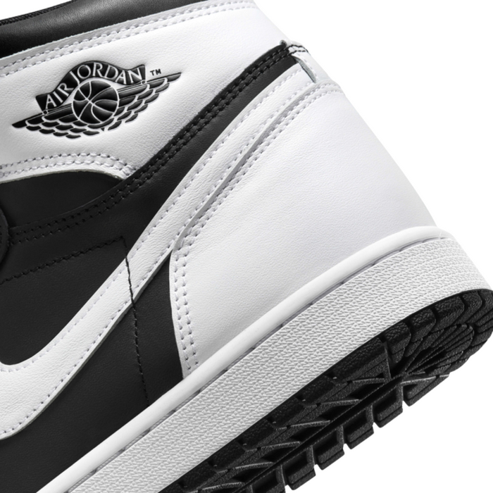 Air Jordan 1 Men's Retro High OG 'Black White' Shoes DZ5485-010