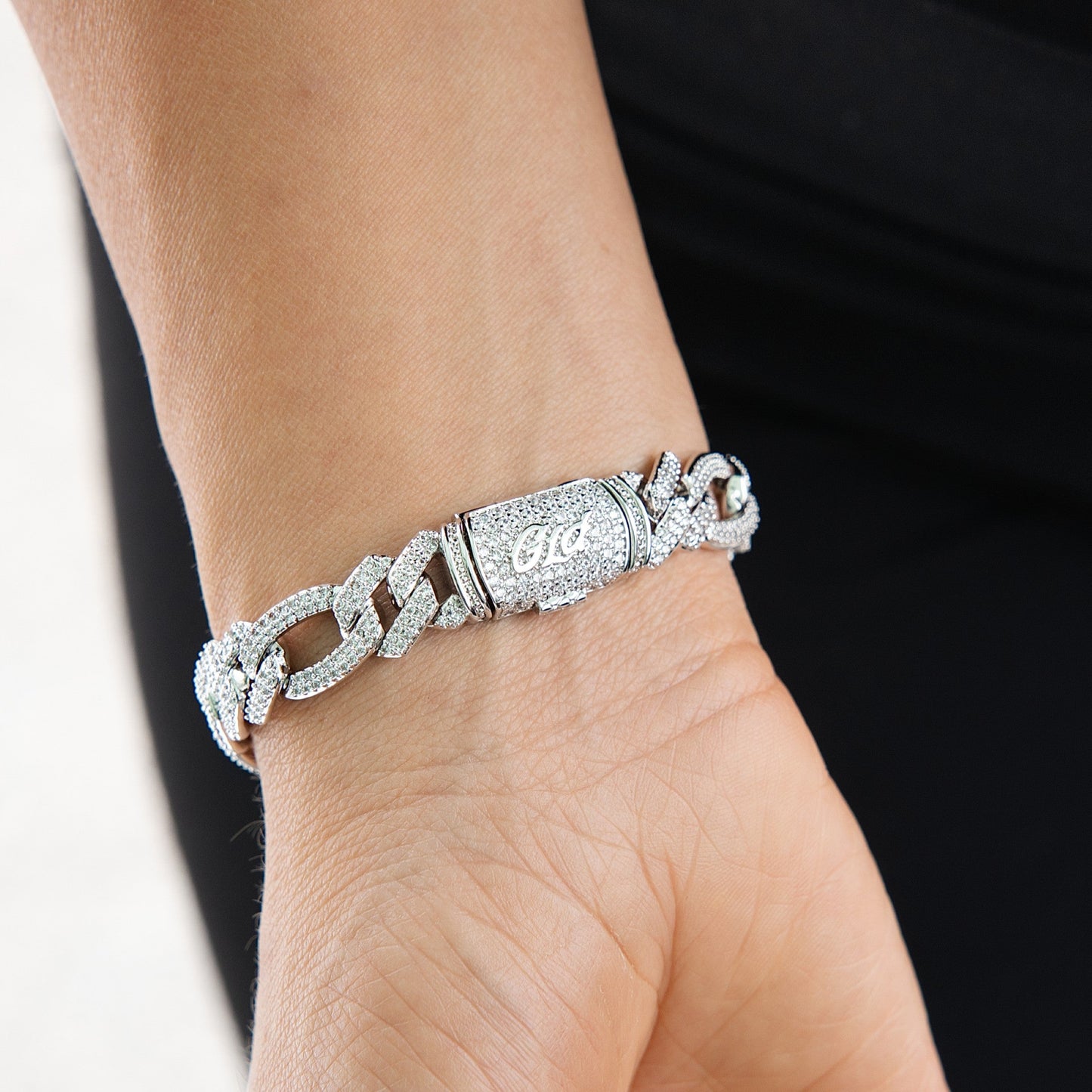Diamond Figaro Chain Bracelet in White Gold - 10mm