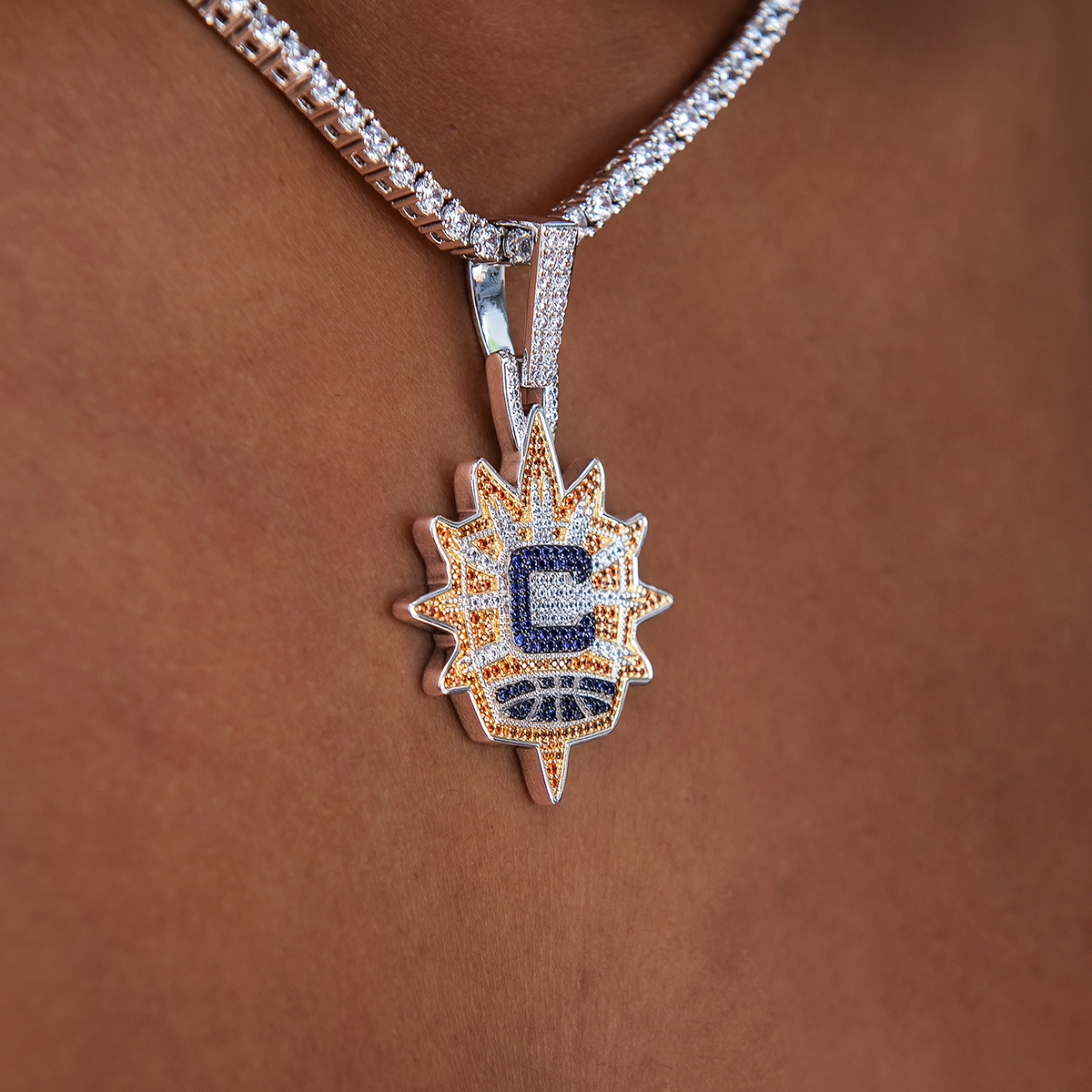 Connecticut Sun Official WNBA Logo Pendant in White Gold