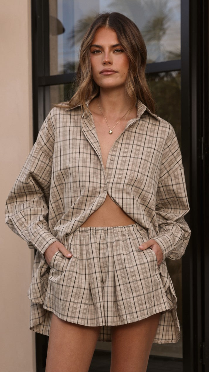Arli Shorts - Beige/Brown Plaid