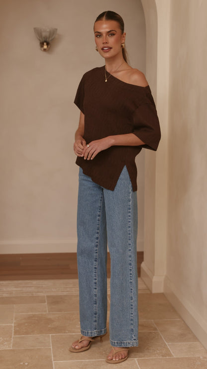 Aziel Off Shoulder Tee - Chocolate
