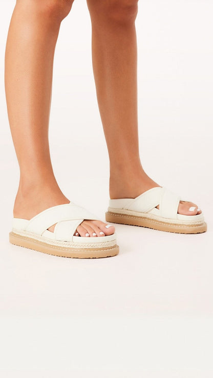 Aysha Slides - Cream Linen