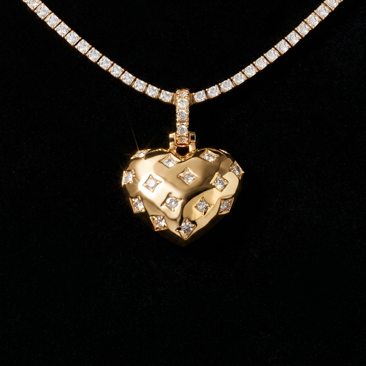 Diamond GLD Star Heart Pendant in Yellow Gold