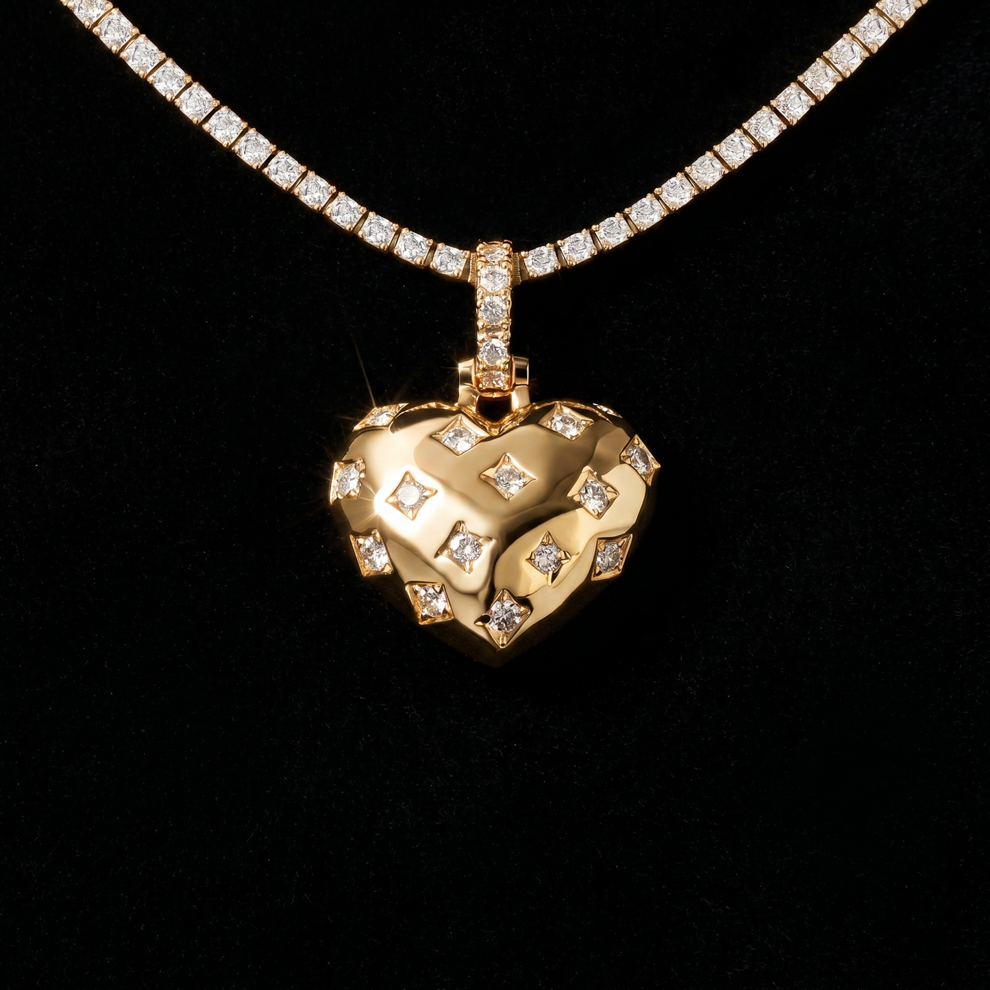 Diamond GLD Star Heart Pendant in Yellow Gold