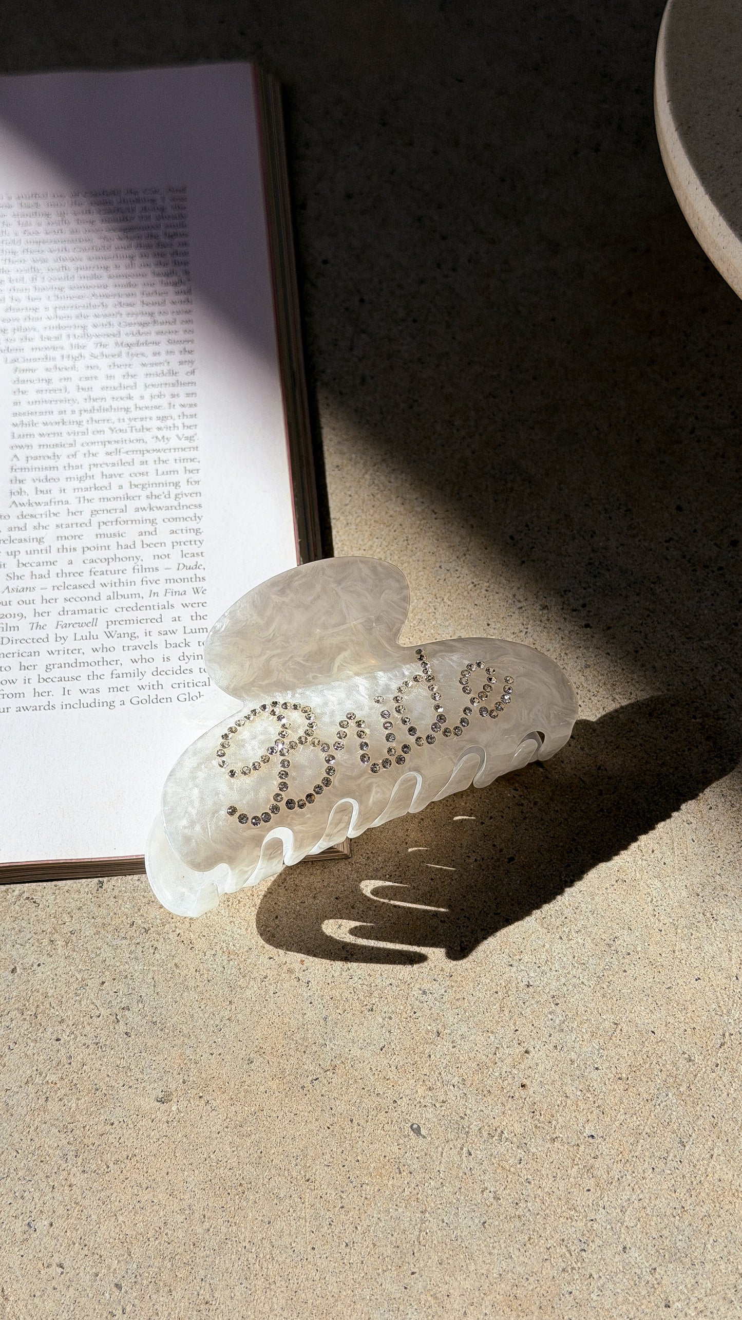 Bride Diamante Hairclip - White
