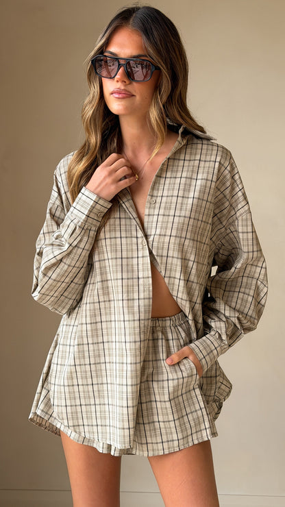 Arli Shorts - Beige/Brown Plaid