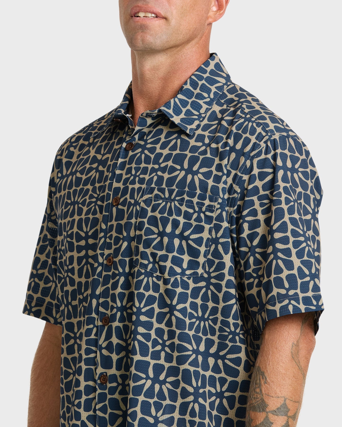 Waterman Coral Sea Performance Short Sleeve Shirt - Dark Denim