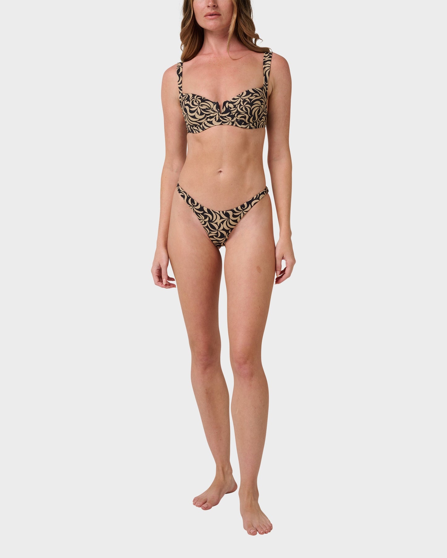 Sonny Shaping Up Underwire V-Cut Bikini Top