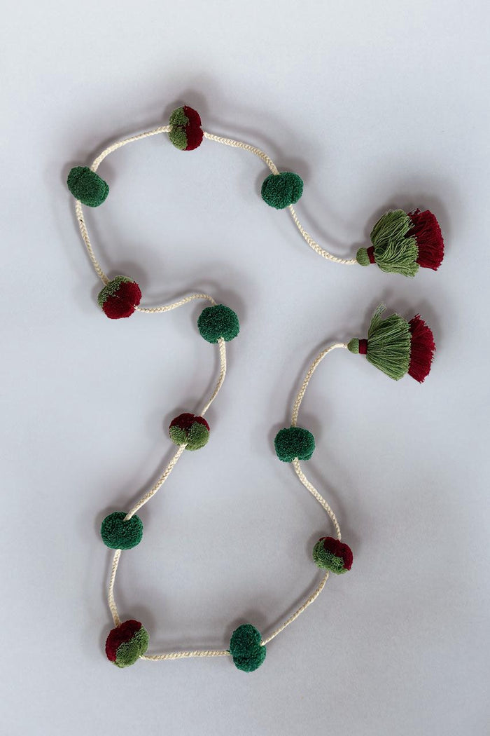 Christmas Pom Pom Garland