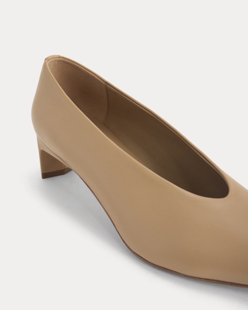 Made in Italy Almond-Toe Pump | Affogato
